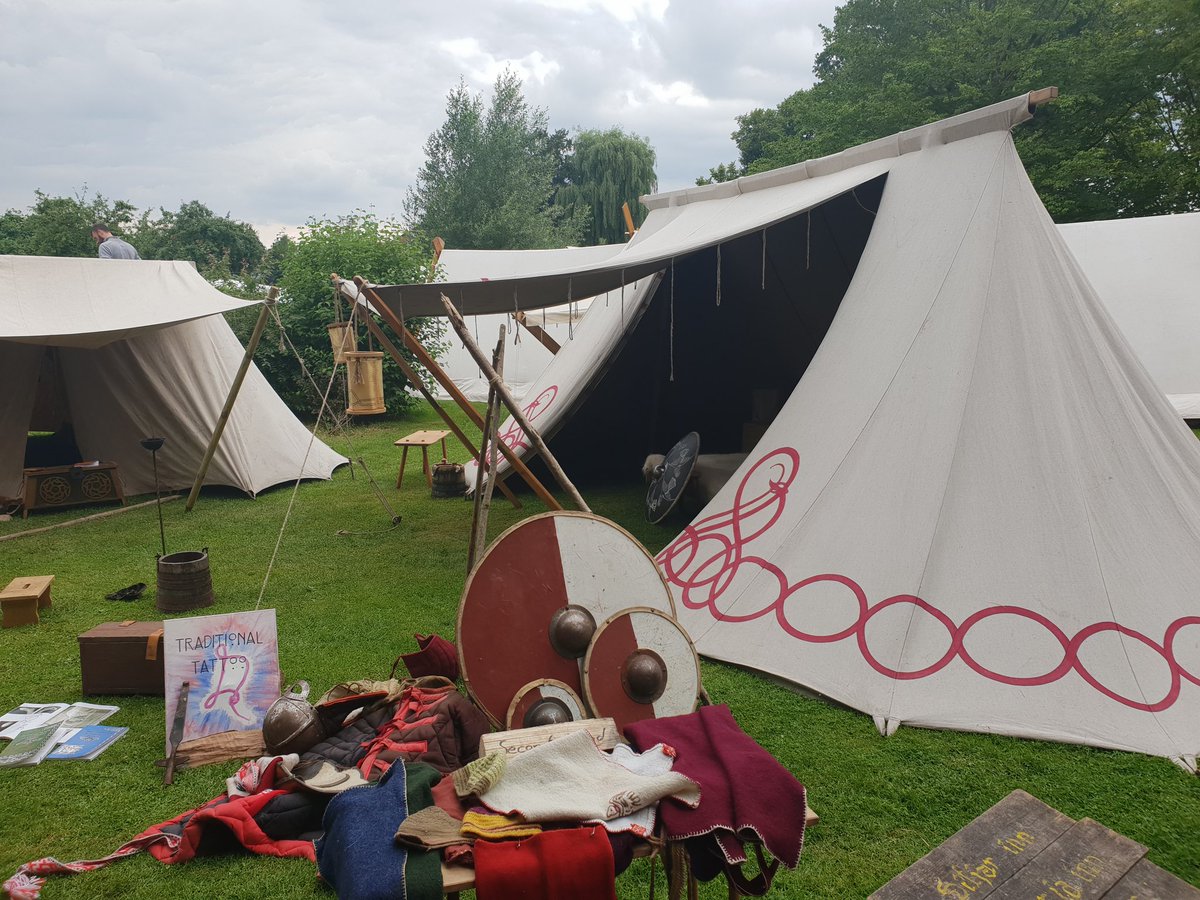 Ithiliya's tweet photo. Schön und unaufgeregt. Hat mir gut gefallen! 
#Wikingermarkt #WikingermarktLengerich https://t.co/r1CMLHmuSX