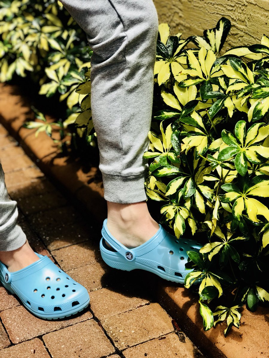 Nat_Ily22's tweet photo. Crocs aren’t just a shoe, they’re a lifestyle 😎 @Crocs https://t.co/uGJtO8wDOj