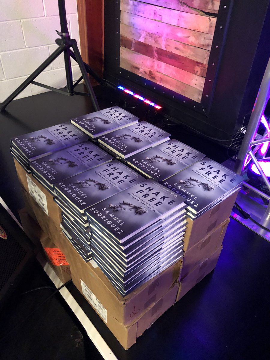 bishopgallardo's tweet photo. Every man is getting @nhclc book today for Father’s Day!! #shakefree https://t.co/huTr7aQafx