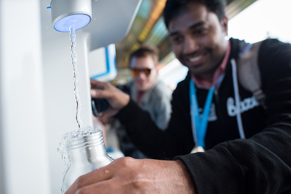 Dreamforce's tweet image. Thank you to all #CNX18 attendees who helped make this a more sustainable Connections! This year, to reduce single-use plastic water bottles at the event, we provided attendees with a reusable Connections water bottle and ample refill stations. #SustainabilitySunday