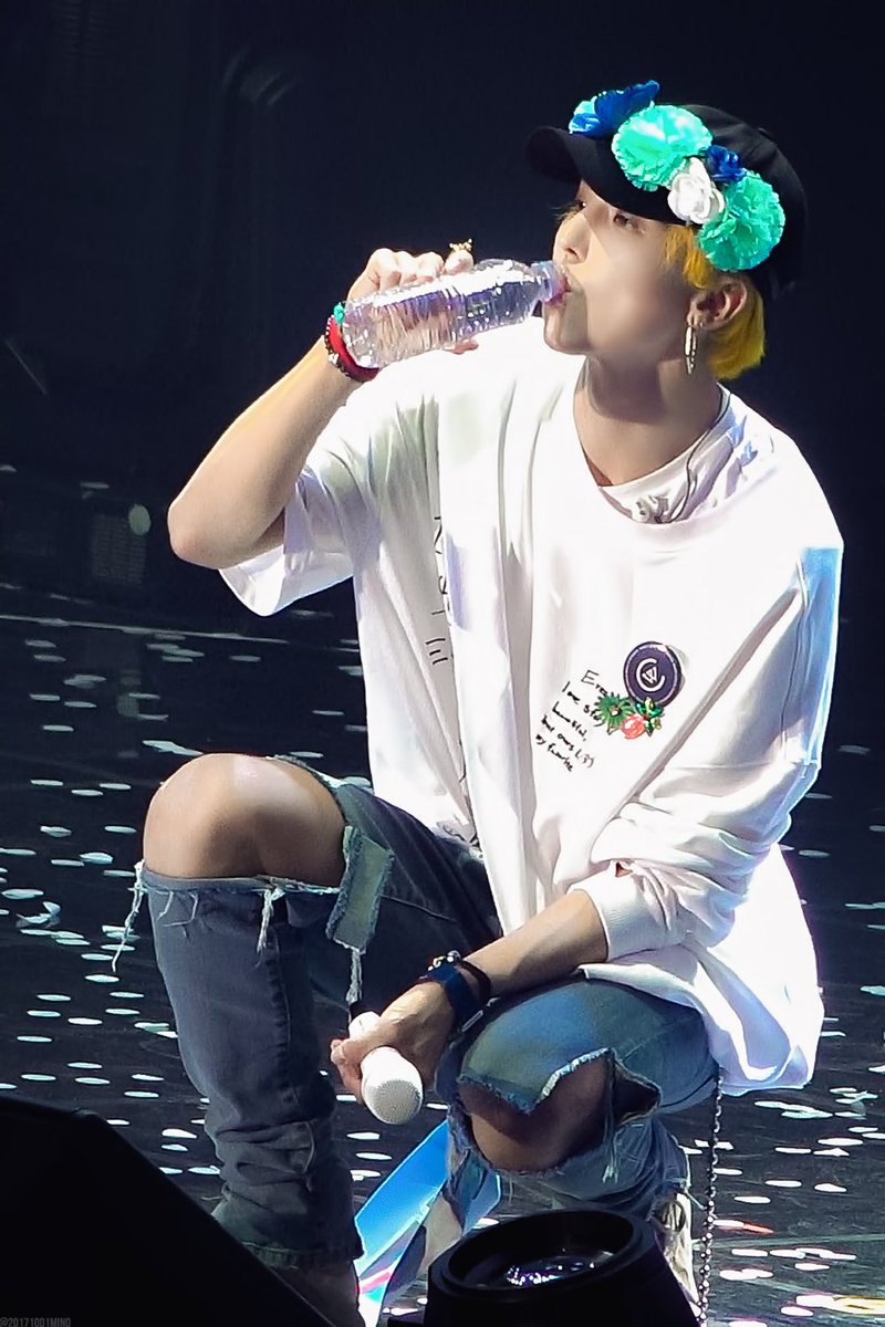 Bright_MINO tweet media