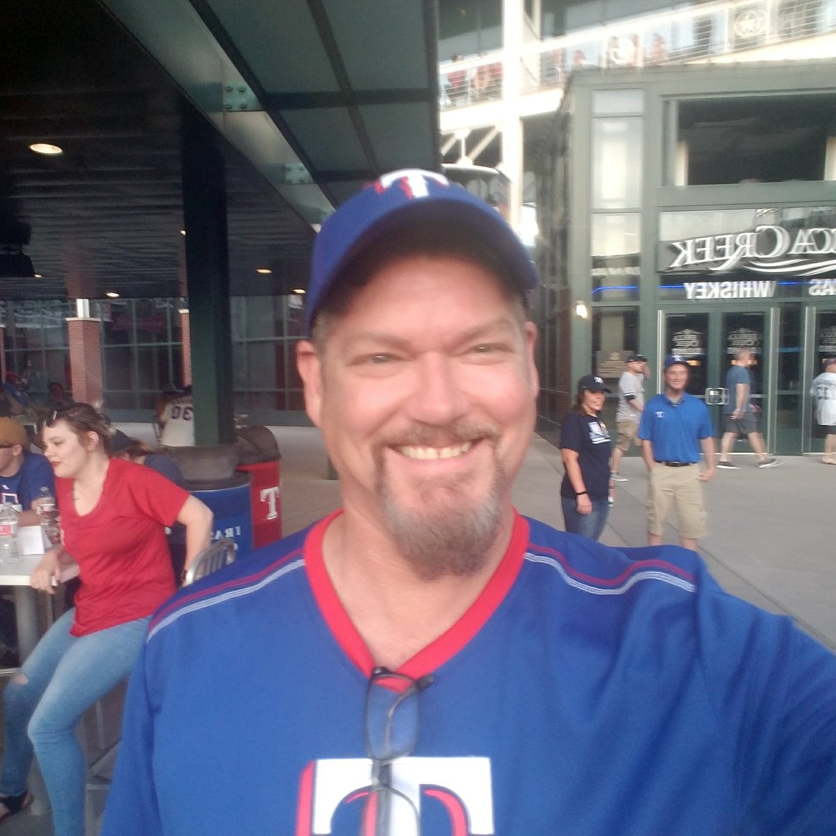 Topher_In_Texas's tweet photo. #NewProfilePic https://t.co/3b1JS0i3DE