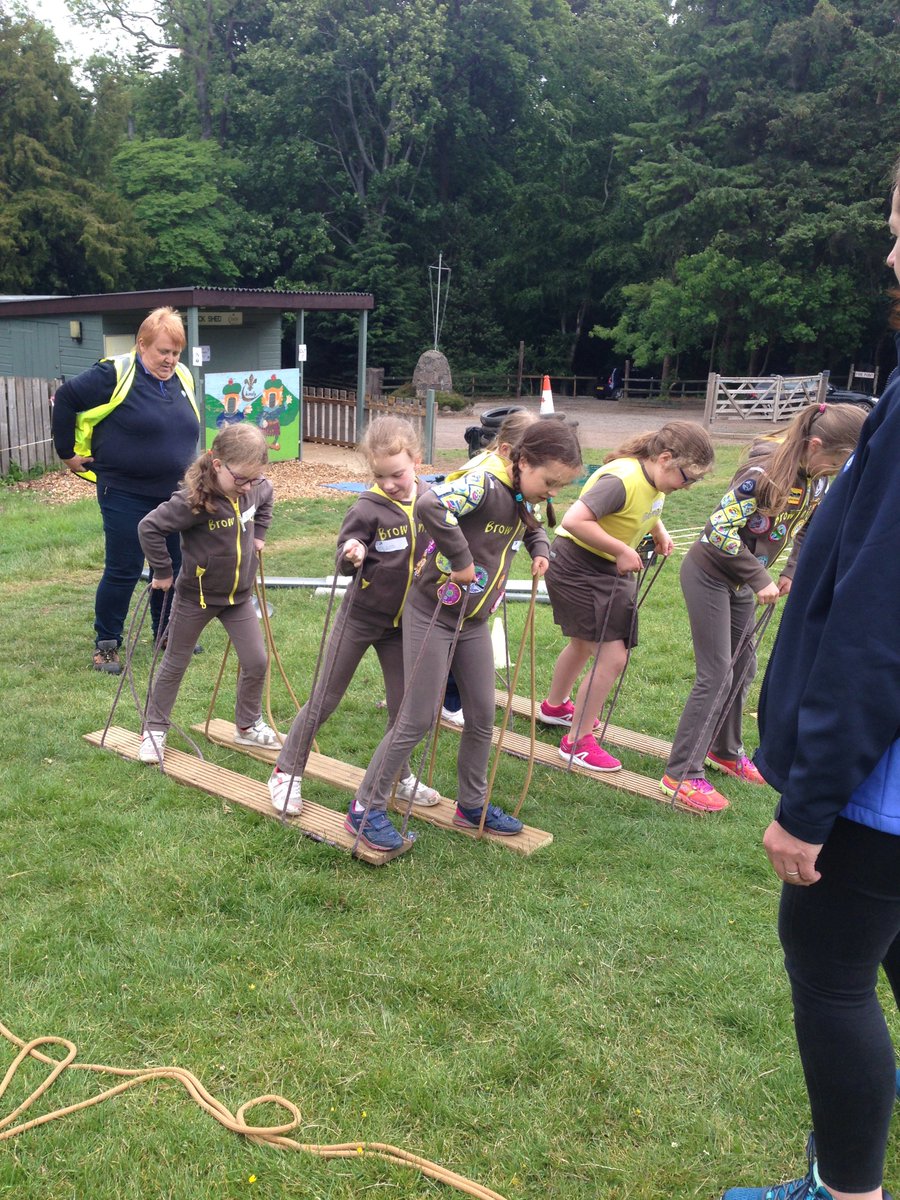 Some older girls from 202 and 202B Brownies enjoyed attending the Gateway to Guides event at Bonaly today. Great team work and problem solving <a href="/GirlguidingEdin/">Girlguiding Edinburgh</a> thankyou to the organisers the girls had a ball