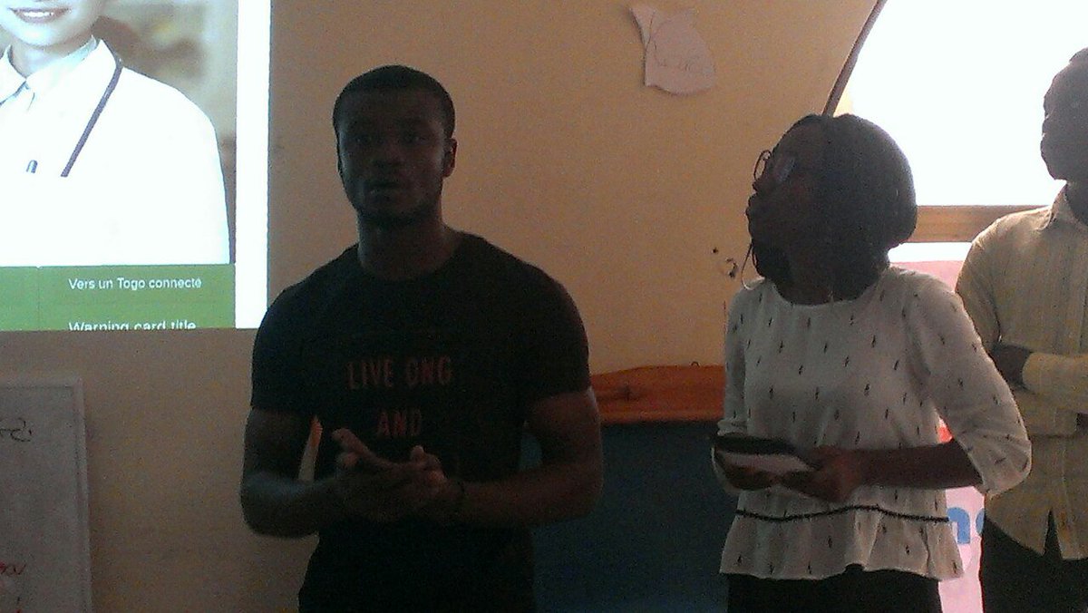 rabyetenfants's tweet photo. Retweeted https://t.co/qaa4qkslE1 (@miawoeva):
En direct de @Minodoo228 à la derniere journee du hackathon #DoonenyoHack. Aujourd'hui, les candidats presentent par equipe leurs projets #TgTech devant accompagner la #decentralisation au Togo. https://t.co/pAL2xt7Ikd