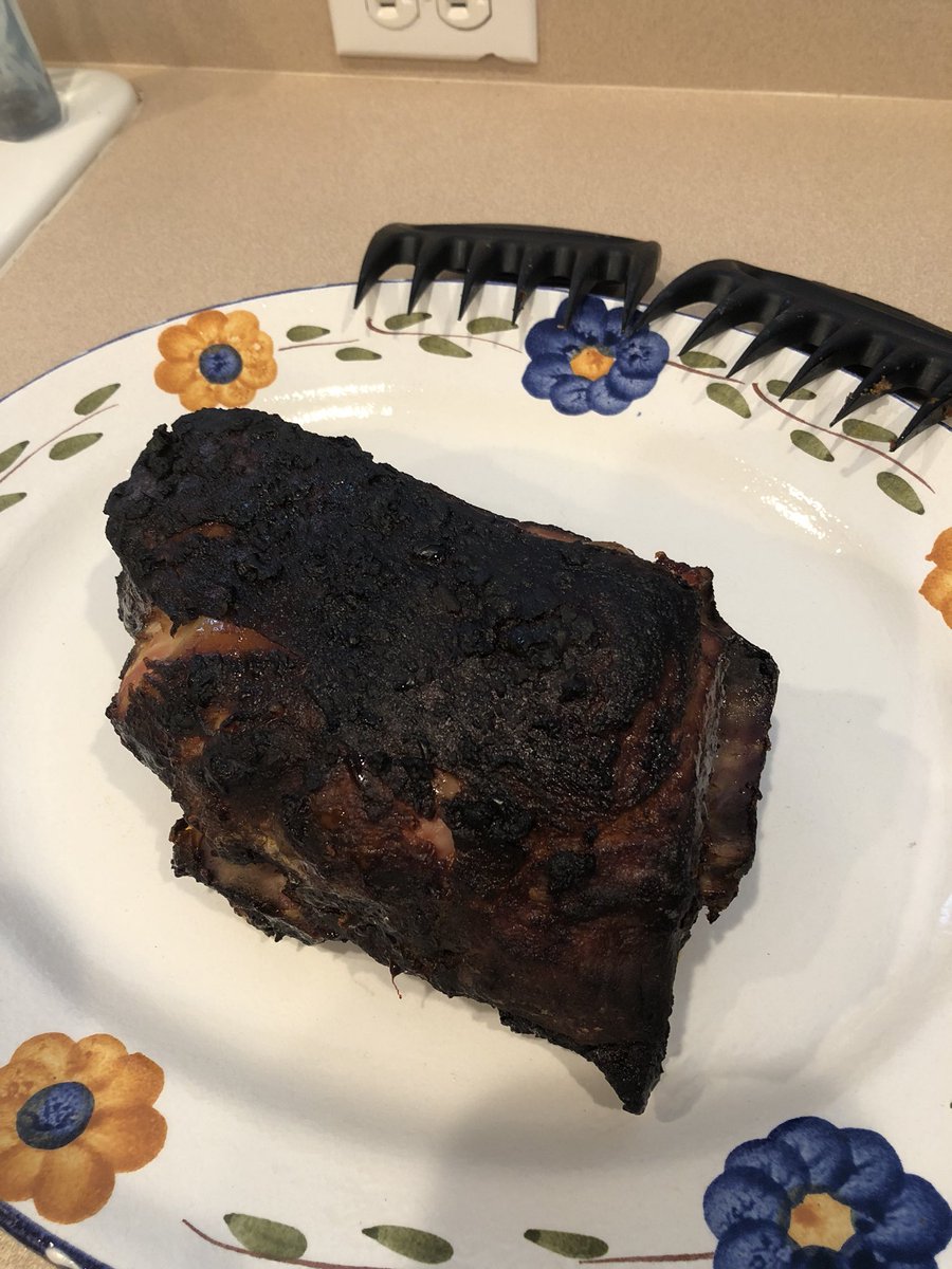 GrillingwGordon's tweet photo. Pulled pork tacos @BigGreenEgg @jesspryles @wassismeats https://t.co/t7Uxb8rq6n