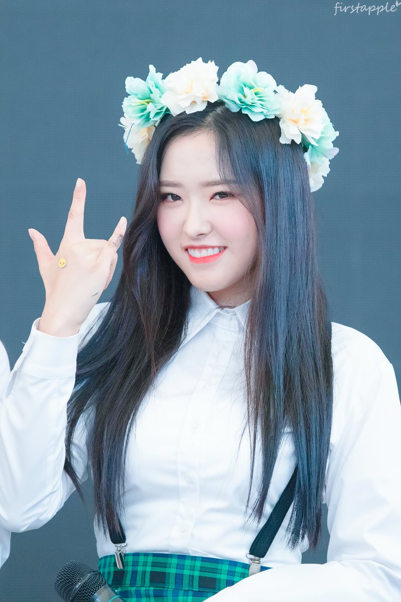 FirstApple_'s tweet photo. #이달의소녀 #이달소 #loonatheworld #LOONA #올리비아혜  #OliviaHye  #혜주
여기가 천국인가요?👼 https://t.co/sIqBbfWXSf