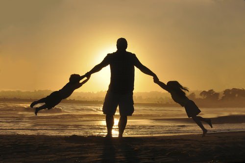PicazzosPizza's tweet photo. Happy Father's Day! Cheers to all of the wonderful dad's out there! How are you celebrating? 

#fathersday #dad #celebrate #cheers #picazzos #picazzoslove #tempe #scottsdale #arrowhead #sedona #paradisevalley https://t.co/ICMBm8Qxvu