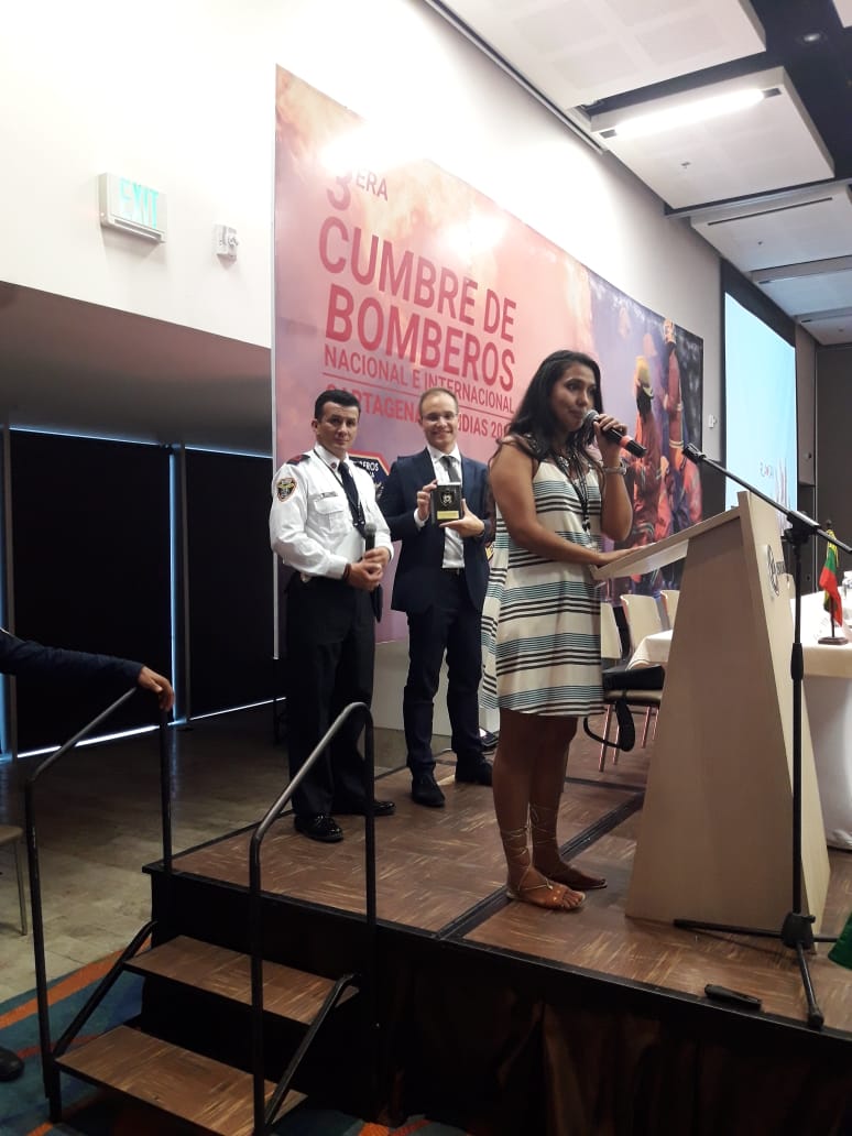 CBVSoachaB14's tweet photo. @CBVSoachaB14 presente en la #3cumbrenacionaleinternacionaldebomberos, @DNBomberosCol @CITELDNBC Maestro de Ceremonia, y operacion del #drone @German28Miranda Patrocinado por #dotacionesvico https://t.co/K1Ldzh5bFy