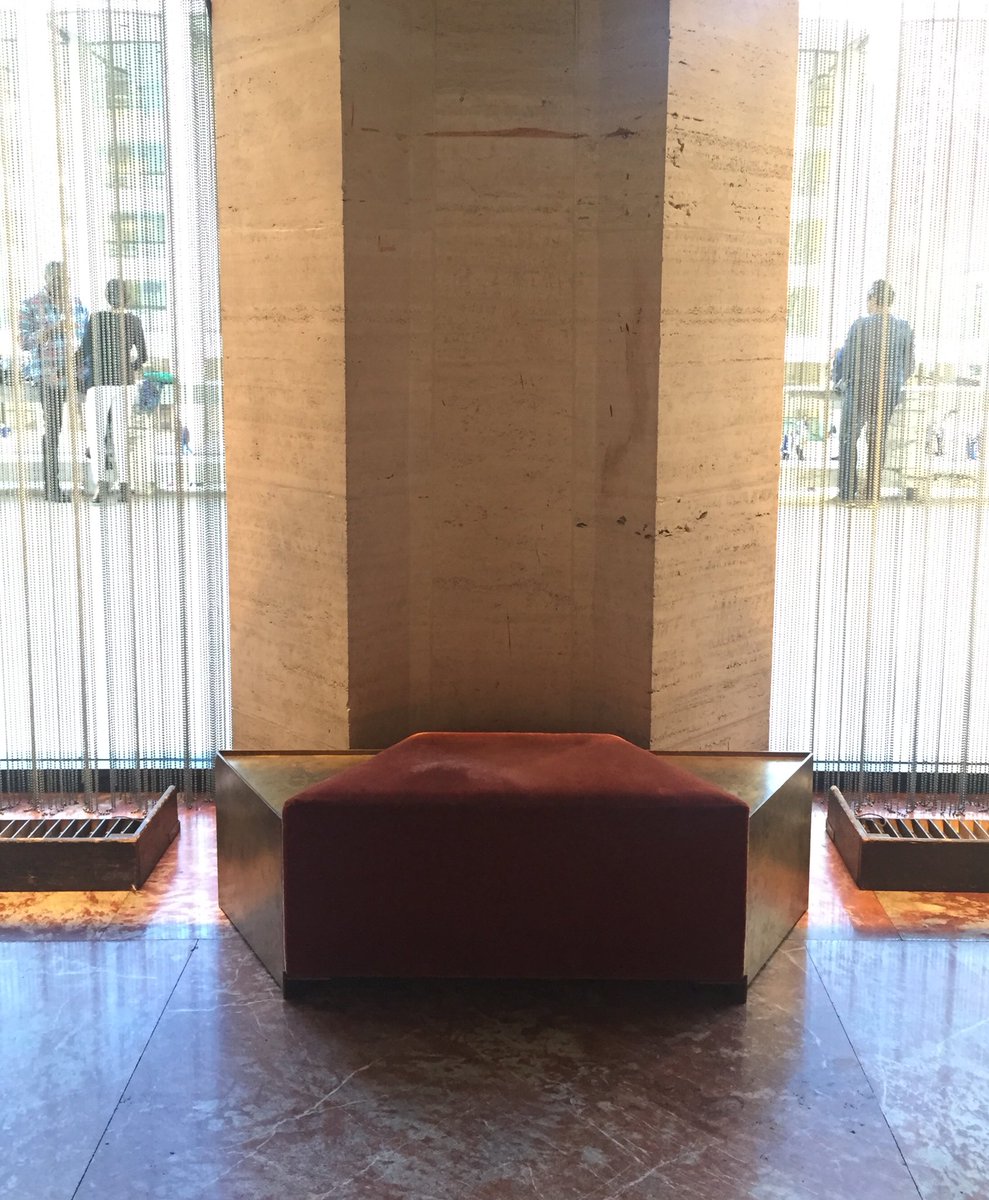 BalletdeCour's tweet photo. Is this anyone else's favorite seat at the Koch Theater? #balletnook https://t.co/zUf1jtE5WS