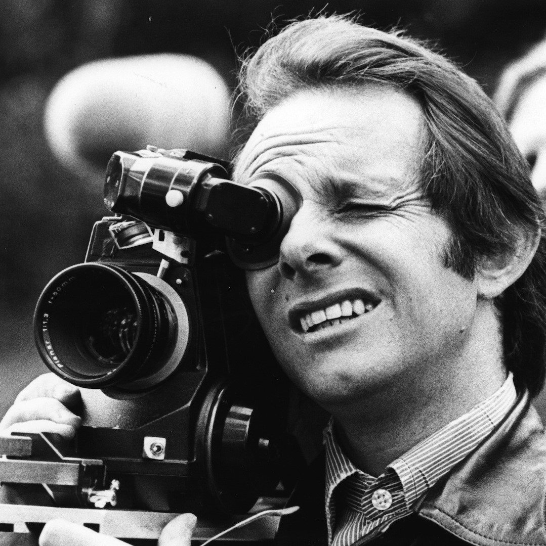 Wishing a happy birthday to award-winning English director Ken Loach. 