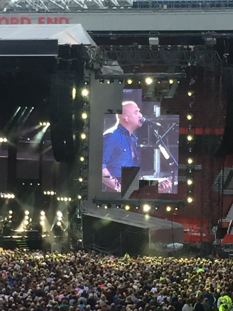 MegBoydell2000's tweet photo. @billyjoel @MikeDelguidice1 can’t wait to see you in Madison Square Garden in August😁🎹🎤🎸 https://t.co/fpMhVYbRKw