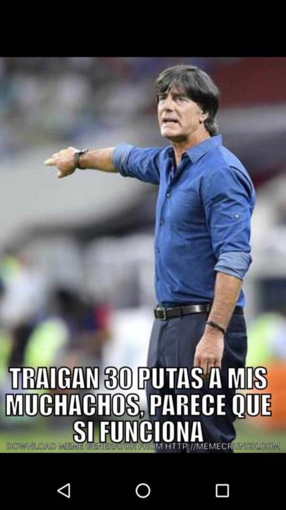 JCBeasP's tweet photo. Se rumora que van a dejar entrar a las escorts al hotel de concentración 😂🇲🇽 #VamosMexico https://t.co/ghdwI8pCnm