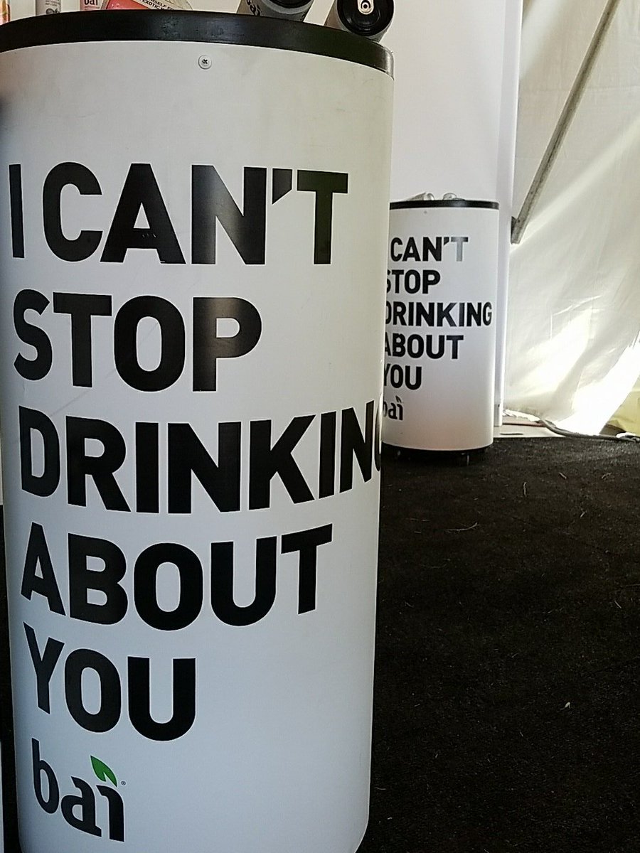 jriv_it's tweet photo. I'm all about that #flavorlife - especially when you can tweet for free drinks 🤘 @drinkbai https://t.co/qOYhHWLtx3