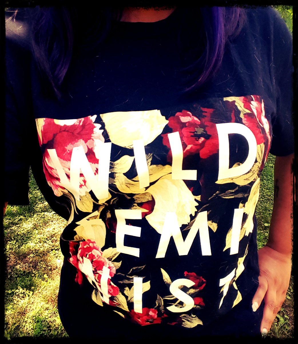 teatrudy's tweet image. @SophiaBush Goin' into #Incredibles2 like...#Reppin' with the shirt I won from #SophiaBushXEdo 👑💥😘👏🏾🔥💙 #VoydInTraining