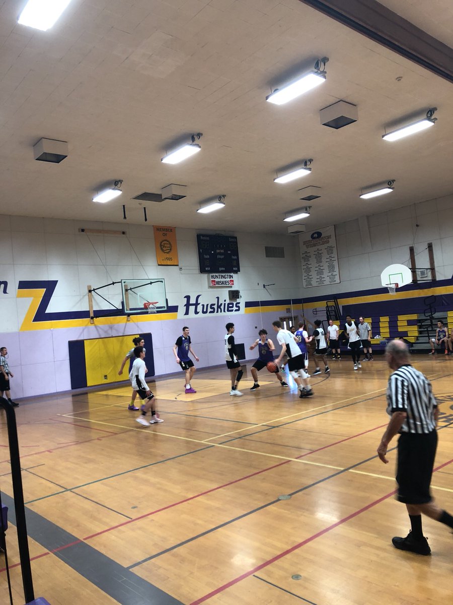 JustinLunt's tweet photo. More hoops! #WarOfTheBorder #GoBoxers https://t.co/rMmX1916Mh