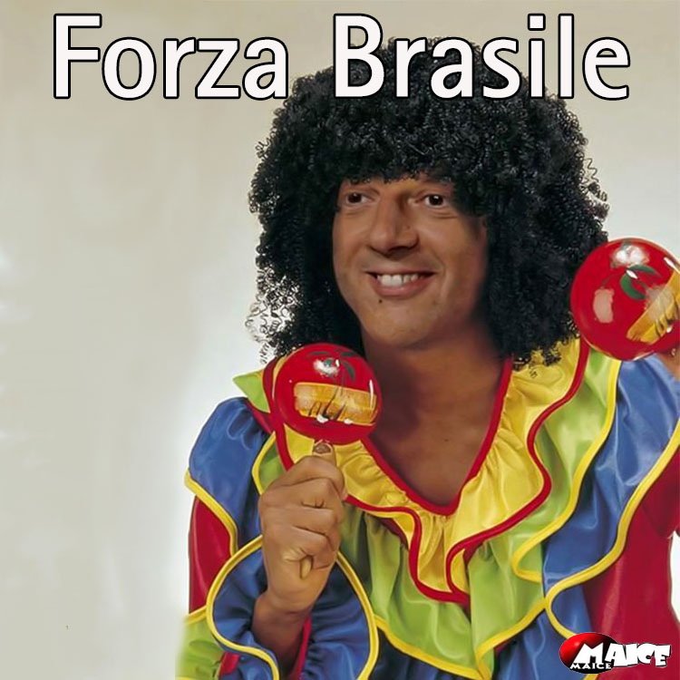 MaialiNelCielo's tweet photo. Tanti auguri da Renzao...
#BrasileSvizzera https://t.co/1eMdfwAOHF