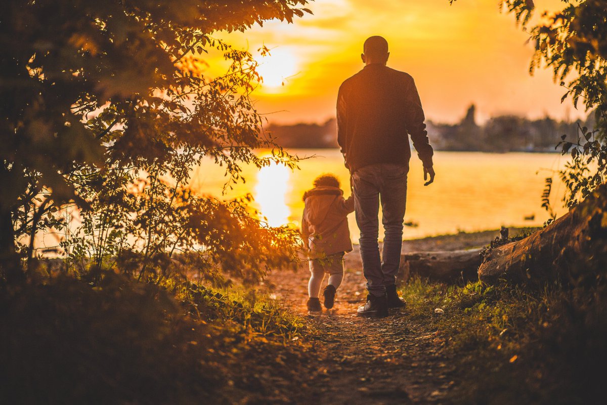MyCapitalChoice's tweet photo. Fathers lovingly give guidance on this journey called life; what is the best advice your father shared with you? #HappyFather'sDay #FathersDay #BestDad https://t.co/FxrGDTsOit