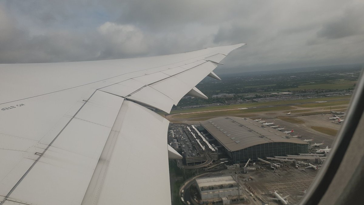 jwush's tweet photo. #BA233 #G-ZKBI #B789 #Dreamliner #BKP departure out of #EGLL and arrival into #DME #UUDD #avgeek #avgeeks @MarkGrigg @FOHeming @Cptchalkywhite @zulkifab https://t.co/NlIYqHNyie