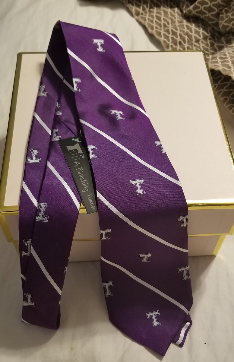 tlctaylor0711's tweet photo. Happy Father's Day, @jrtaylor703 ! #tarletondad https://t.co/aazQjUy0bW