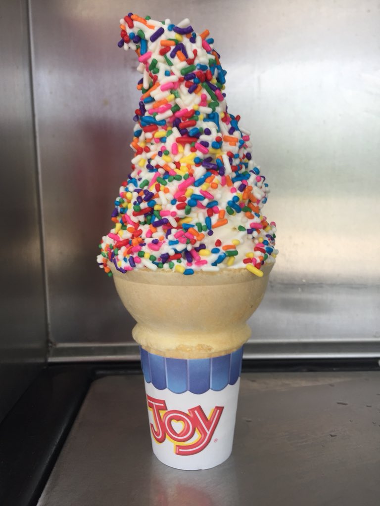 Celebrate Father’s Day by getting him the best ice cream around. #dingle