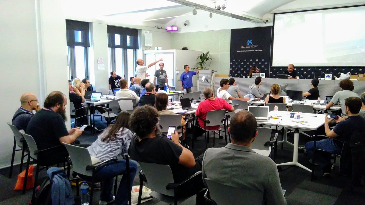 ttncat's tweet image. Els companys presenten Ahorra Ya per monitoritzar els consums i treballar contra la #pobresaenergetica a la #hackaton_ttncat