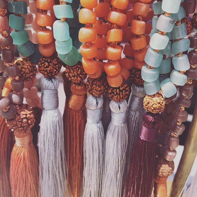 RUDRAKSHAimport's tweet image. As always, I have the best #mala  #sacredconnection #sacredgeometry #mantra#chicago#meditation#yoga#chant ift.tt/2MwCoAJ