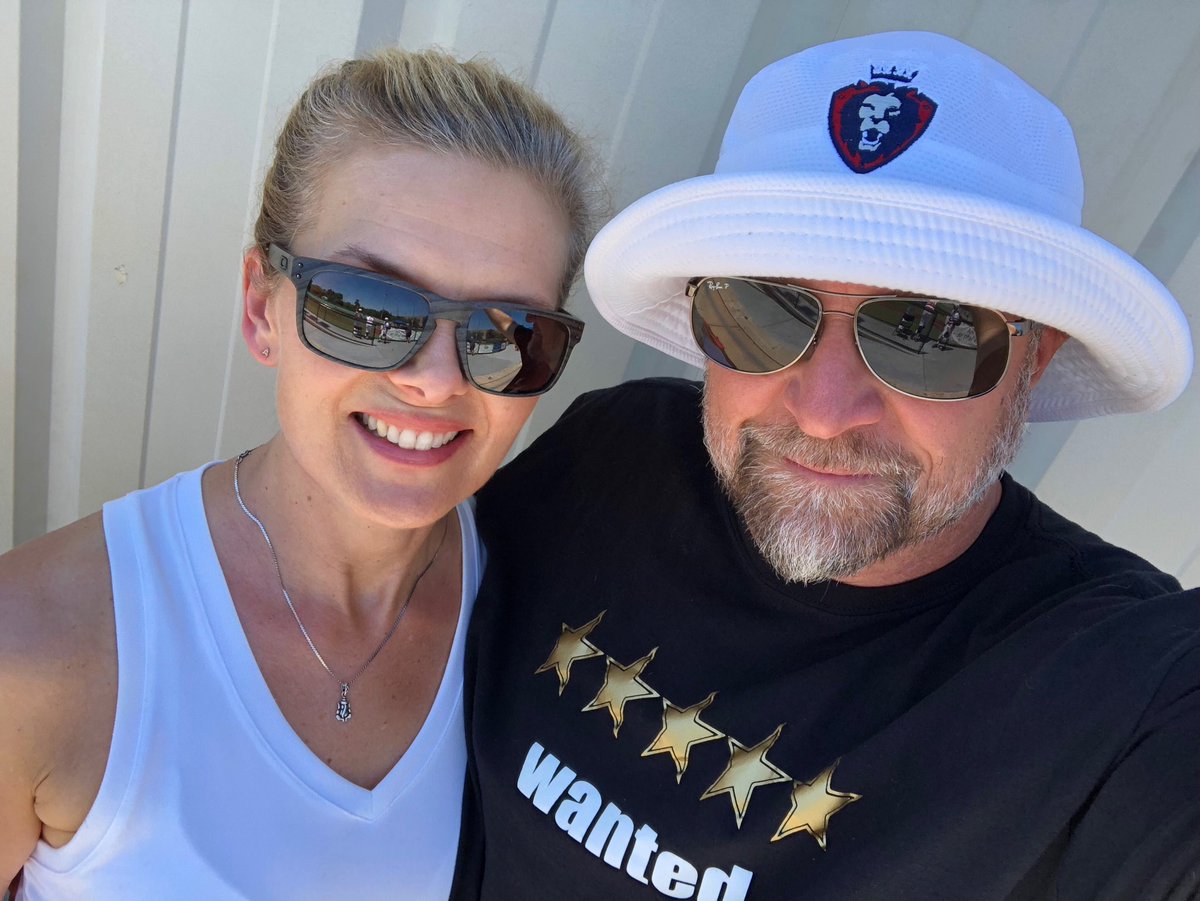 ned_luke's tweet photo. #BigDaddyDay Baseball ⁦@BubbaLuke27⁩ #AmyLuke ⁦@NEPridebaseball⁩ https://t.co/M49xqPCmSe