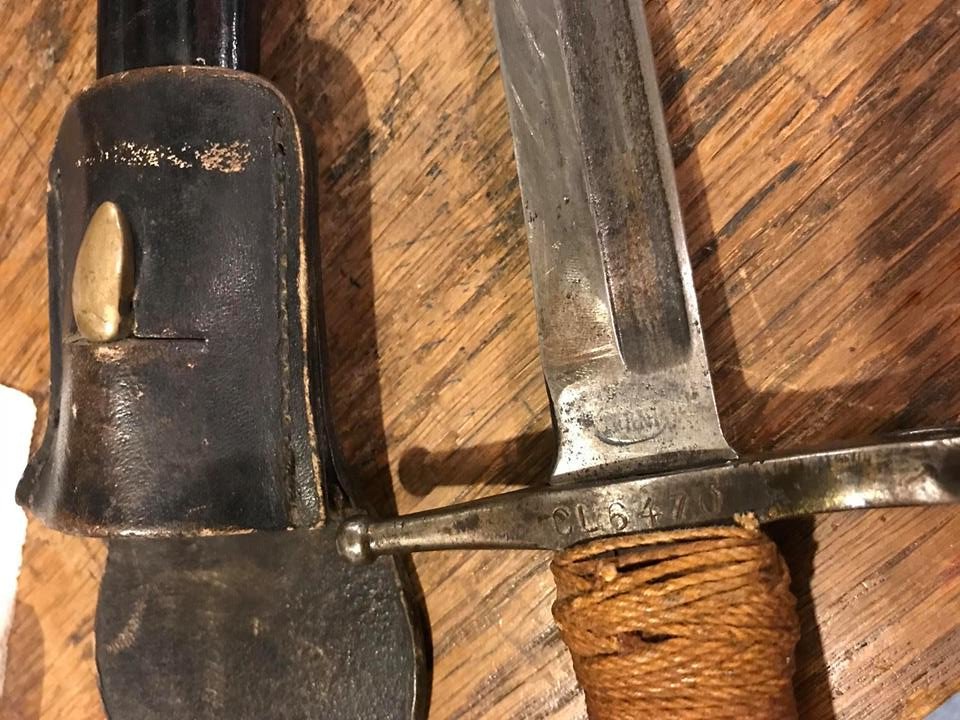 lovejoy64's tweet photo. @ThePaulLaidlaw Hi Paul,Sorry to disturb you,Can you check this Bayonet out for someone I know? Many thanks Edward https://t.co/6xZ14QRLND