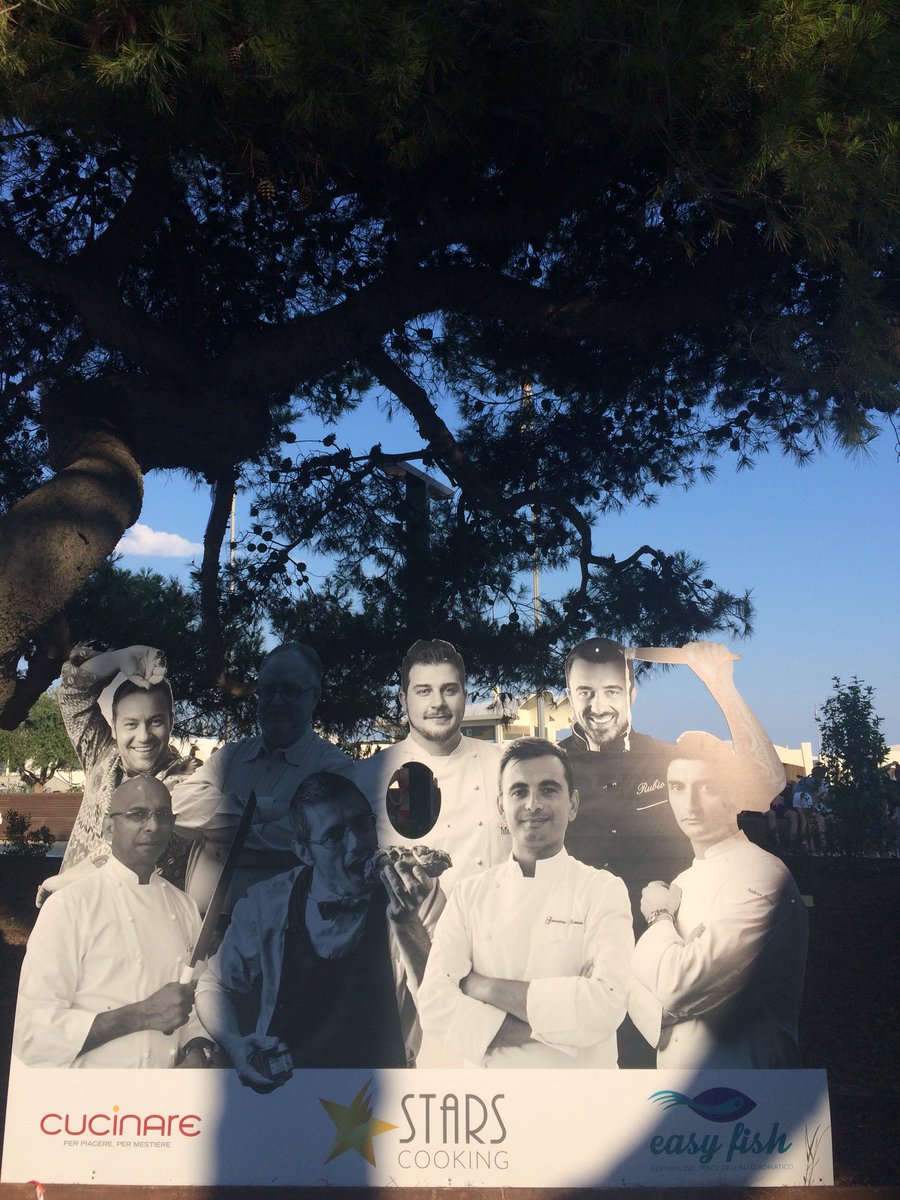 b_castiello's tweet image. Lignano Sabbiadoro #chefrubio on stage frontemare soon 🌊 #EasyFish