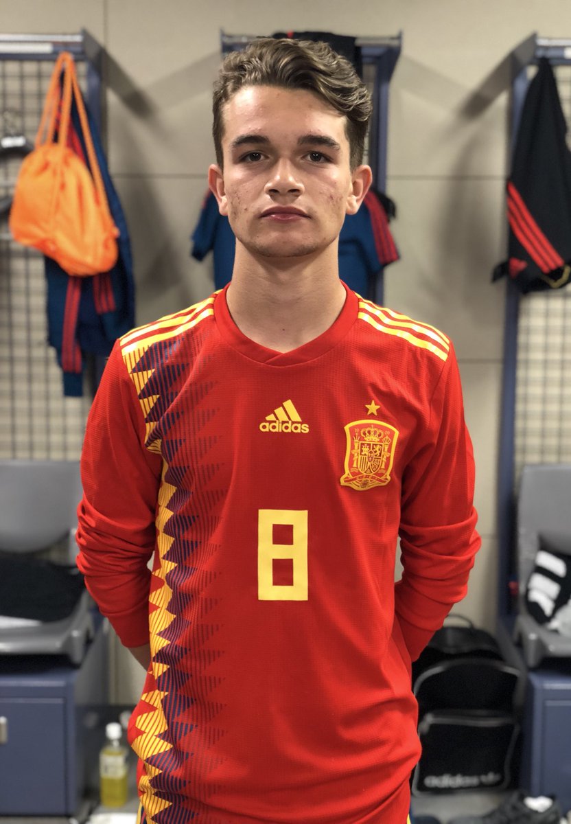 AlexRico_6's tweet photo. Campeones de la International Dream Cup de Japón. Feliz de poder vestir esta camiseta.🏆🥇🇪🇸 https://t.co/WhgObs1dV2