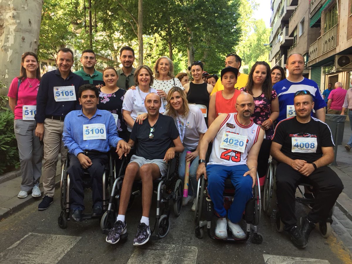 CajaGranadaOBS's tweet photo. Hoy nos sumamos a Ia I Jornada de Deporte Inclusivo de la @FundDiversos. ¡Enhorabuena participantes! https://t.co/0GUdQsOyyJ