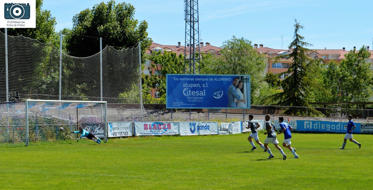 AlbarranFut's tweet photo. FOTOS -> Final Copa Deportes Sanchez
PINTURAS PIMPOCHO-BAR PRISMA 0 BAR 124-MALETAS CyL-HIERROS PASCUAL 1 #Avila https://t.co/6SSCRwAneA