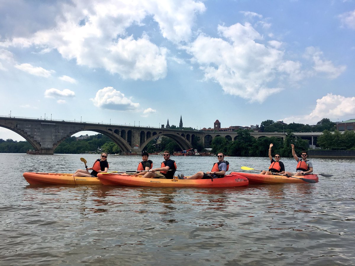 mwedeman's tweet photo. The @SchwarzmanOrg flotilla takes the Potomac during the @NCUSCR Schwarzman Alumni Seminar! #DCDeepDive https://t.co/JPdTUkOeQp