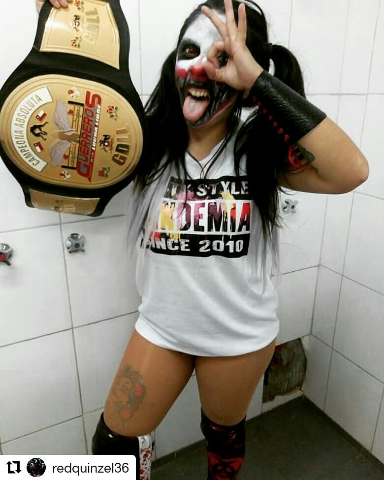 xplosion_lucha's tweet photo. Felicitamos a #RedQuinzel, nueva Campeona Femenina de #GDLL 👏
#Repost @redquinzel36
(@get_repost)
• • •
Eres mi mayor tesoro, la que te quiera deberá matarme @GDLuchaLibre,campeona absoluta papu🎉👌😈
#RedQuinzel36 #LaMalditaDelRing #tecargoelpayaso #queenstrong👑💪 https://t.co/b7OiEZlnbc