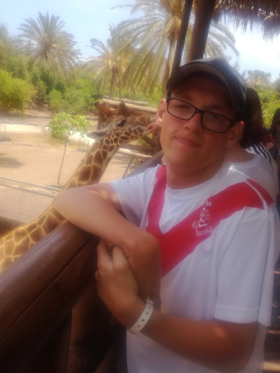 Chilling with a garaff 😁😁😁