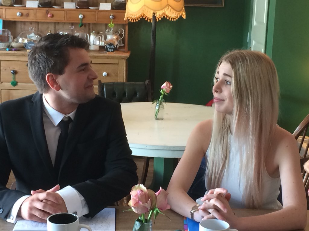 ThunderHkProds's tweet photo. Today we had Dan Wyatt and Georgia Sailsbury join our cast for filming of episode 6! 📹 #inothernews #mockumentary #kickstarter #comedy #kickstartercampaign #behindthescenes #onlocation #TheTeaSet #ChippingNorton #GarthPark #Bicester @TheTeaSetCafe https://t.co/szhM6knaLO