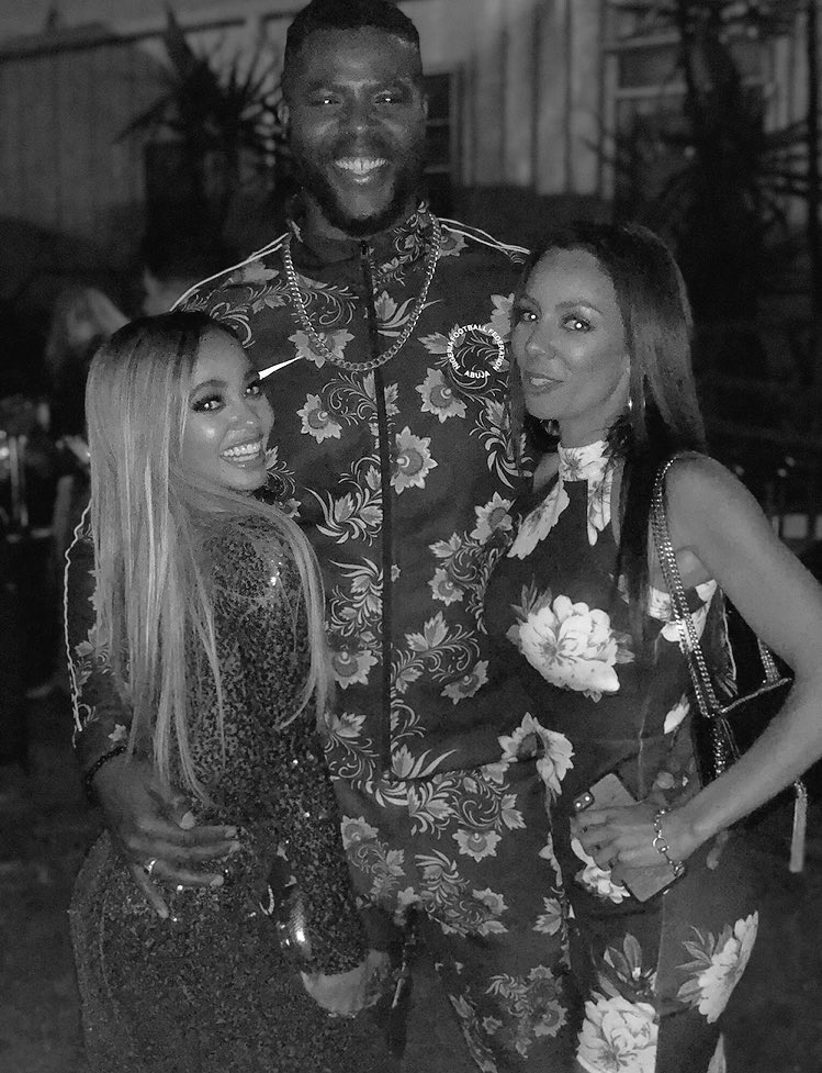 vanessamsource's tweet image. 