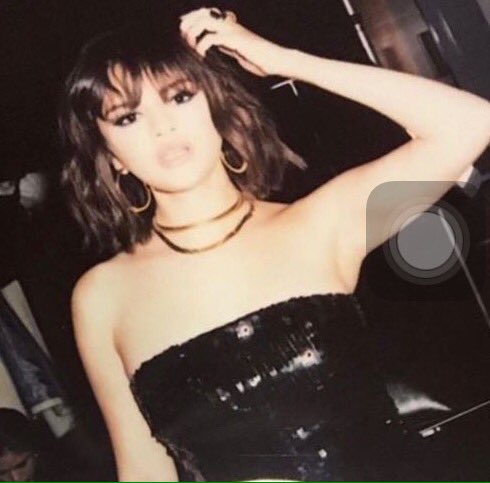 slutIenas's tweet photo. selena is so beautiful and I hope she knows her worth https://t.co/lRBongD84M