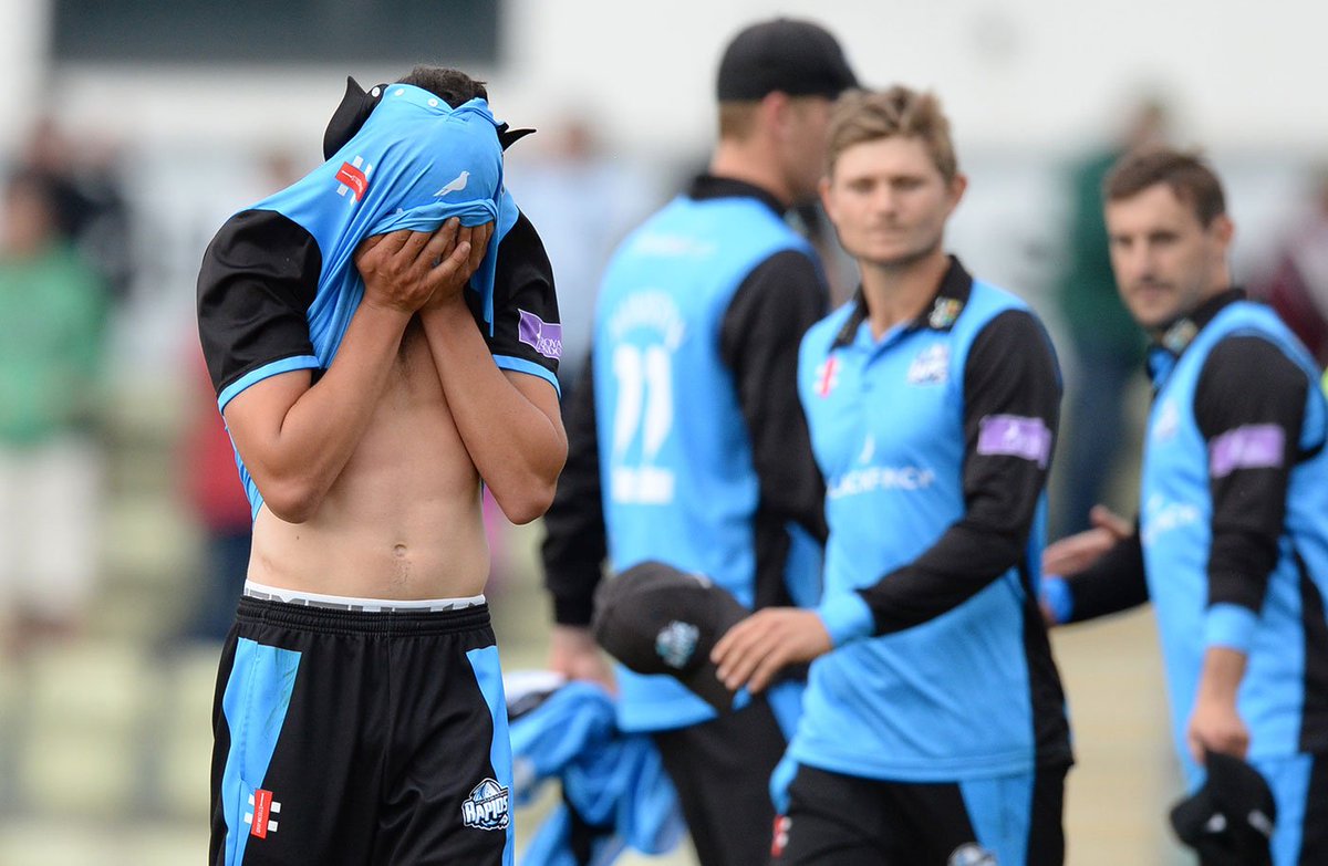 cricinfo's tweet photo. Joy and heartbreak after a thrilling semi-final at New Road 

https://t.co/wKU7DPVbQN #RLODC #WORvKEN https://t.co/QXQc2ixkRr