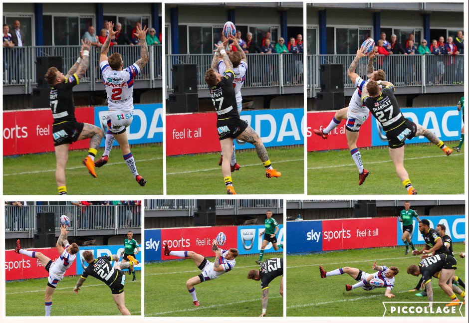 So close....does frame 3 show a shirt pull in the air....great game today. <a href="/TomJohnstone01/">Tom Johnstone</a> <a href="/WTrinityRL/">Wakefield Trinity</a>