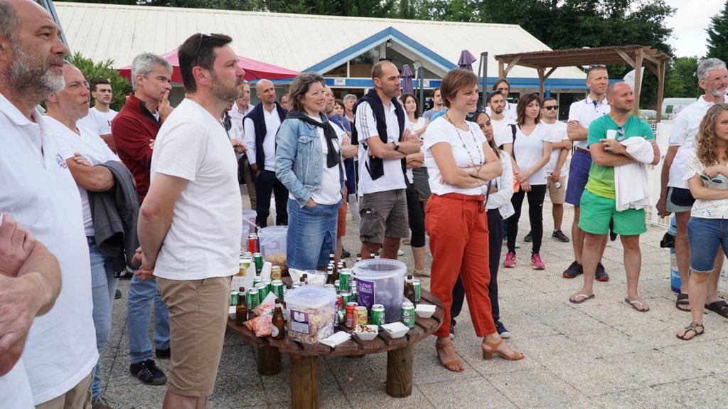 #DreamTeam #AXA #SudOuest accueillant les volontaires #AXAAtoutCoeur <a href="/AXA/">AXA</a> <a href="/AXAFrance/">AXA France</a> #Ouest <a href="/DirectAssurance/">Direct Assurance</a> <a href="/AXAUK/">AXA UK</a> <a href="/AXA_Ireland/">AXA Ireland</a> #BikeCoeur2018 avant de gagner demain <a href="/Villedepessac/">Ville de Pessac</a> pour lancer #axaCRWeek avec <a href="/MakeAWishFrance/">Make-A-Wish France</a> &amp; autres associations <a href="/thomasbuberl/">Thomas Buberl</a> <a href="/Jacques2Peretti/">Jacques de Peretti</a>