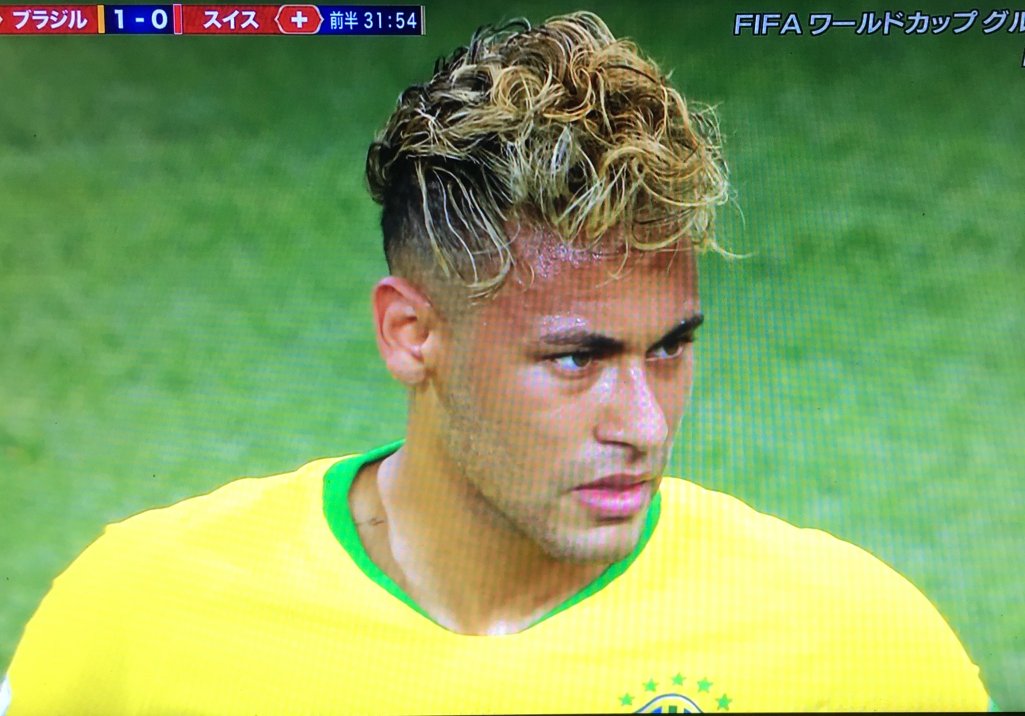Yoito Na Twitterze ネイマールの髪型 いつになったら慣れるんだ ブラジル X スイス W杯 ワールドカップ