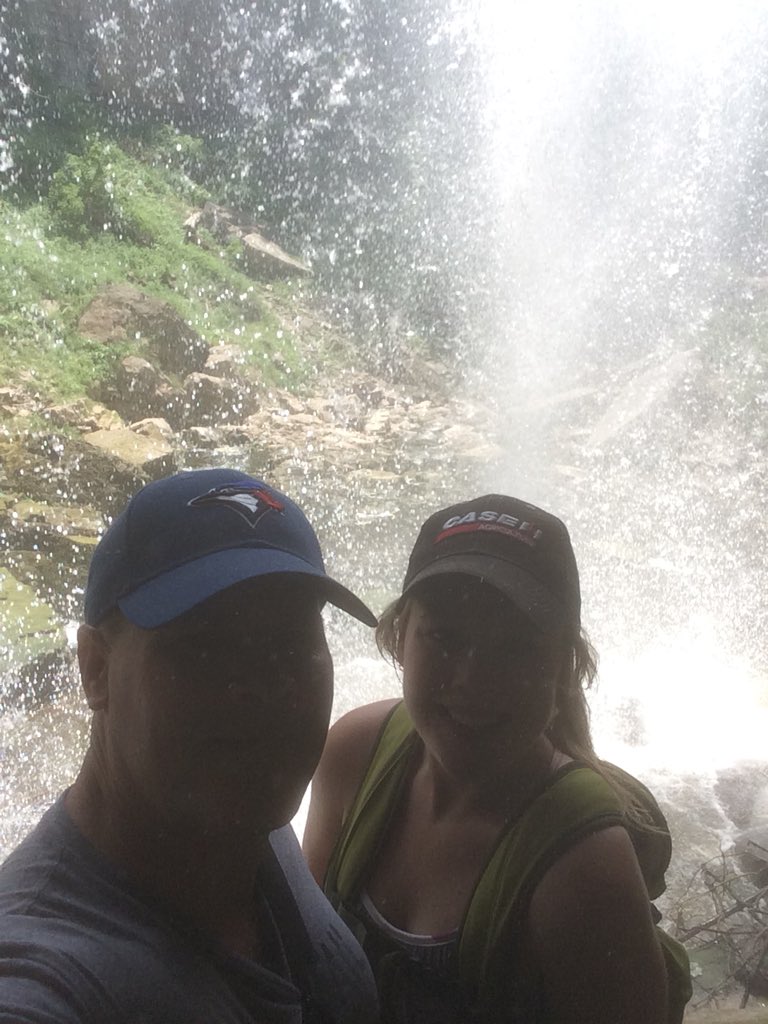MikeWil32606343's tweet photo. A fantastic day spent so far with my girl!! They grow up so fast. #tewfalls #websterfalls #explore #fathersanddaughters #FathersDay2018 #getoutside #offthebeatenpath #roadslesstraveled #WaterIsLife #waterfalls #❤️ https://t.co/WNcJQGcHmi