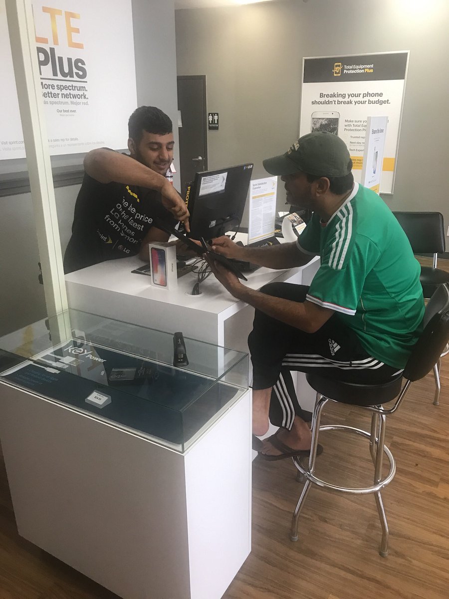 Another satisfied customer at sprint. Taking advantage of the iPhone X for only $20 a month. <a href="/KristianAllos/">Kristian Allos</a>