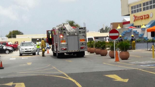 FireControl246's tweet photo. Photos of fire crews from #ArchHall and #Bridgetown during yesterdays operation at The Dome Mall, Warrens, St Michael. (Photos compliments: @JamarPhoto246) - https://t.co/kDDv44ibuS #Barbados #FireDispatch #FireControl https://t.co/Pt3lqD6vzb