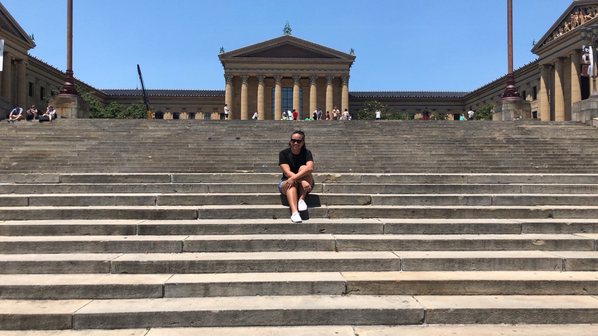 ladypalamo's tweet image. Can’t go to Philadelphia n not run the Rocky Stairs! I have bigger feet than Rocky #SamoanProblems