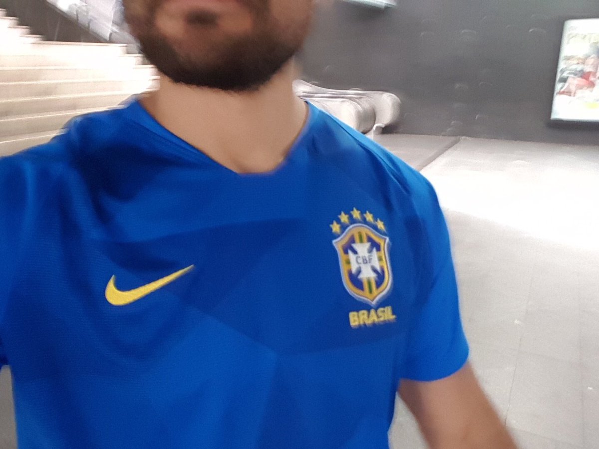 Annenyna's tweet photo. Eu to tão feliz... vamos nessa Brasil 🇧🇷 #BrasilRumoAoHexa #Brasil @carlo_porto https://t.co/rn6pDixSbH