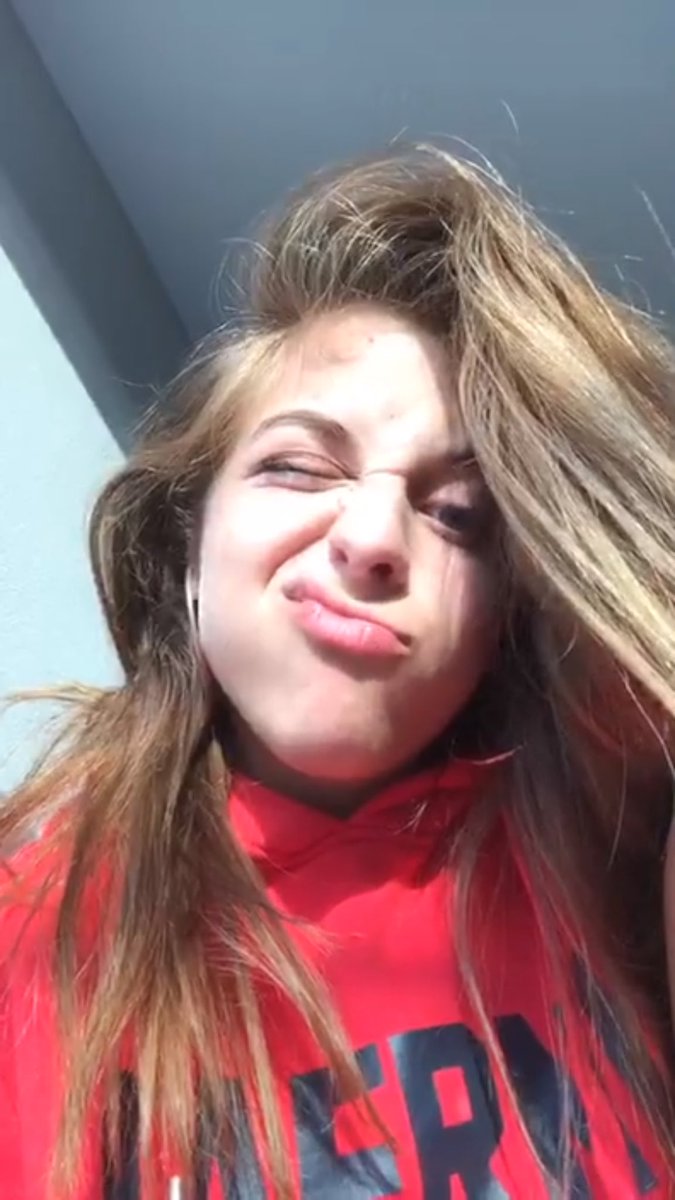 slayariel's tweet photo. Imagine not loving this adorable lil human😭💓 @BabyAriel https://t.co/LV4pvso3DQ