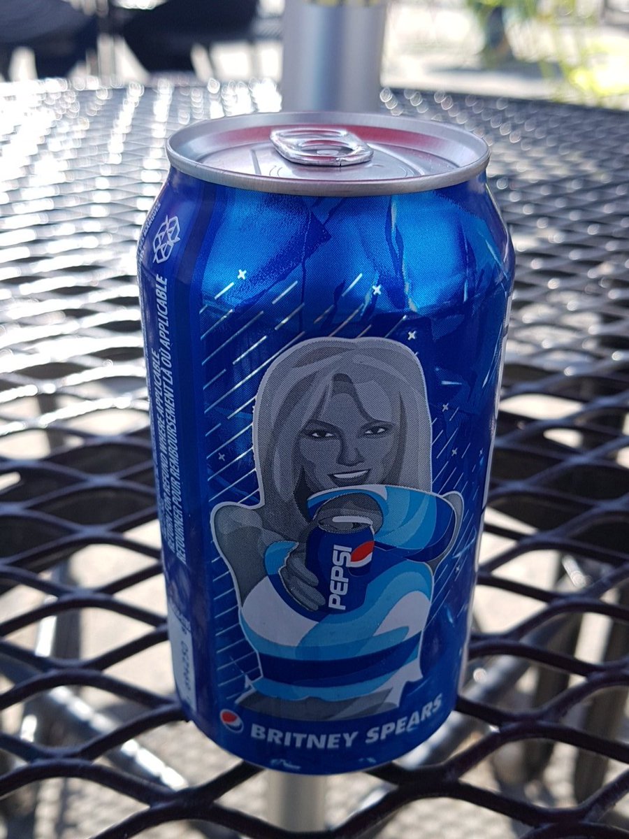 ItsADylenn's tweet photo. @DerrickBarry It's Pepsi bitch https://t.co/UzQ0mr3mHi