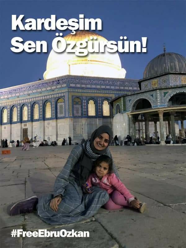 ademozkose's tweet photo. Arkadaşlar!
Hepinizi İsrail zindanlarında tutulan Ebru Özkan kardeşimiz için ses vermeye, #FreeEbruOzkan diye haykırmaya çağırıyoruz. https://t.co/NwC4lBn7AY